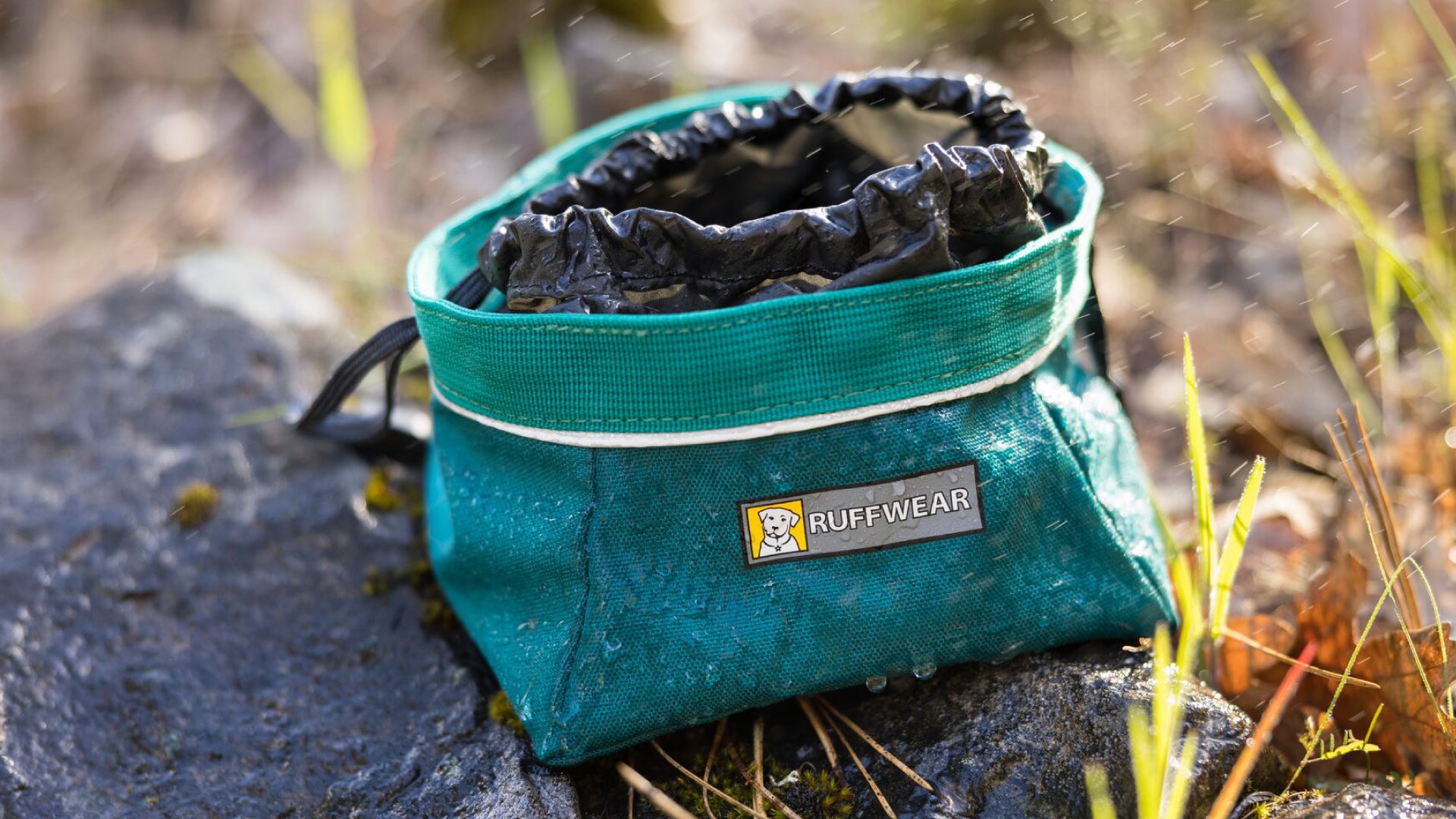 Quencher Cinch Top Packable Dog Bowl Ruffwear